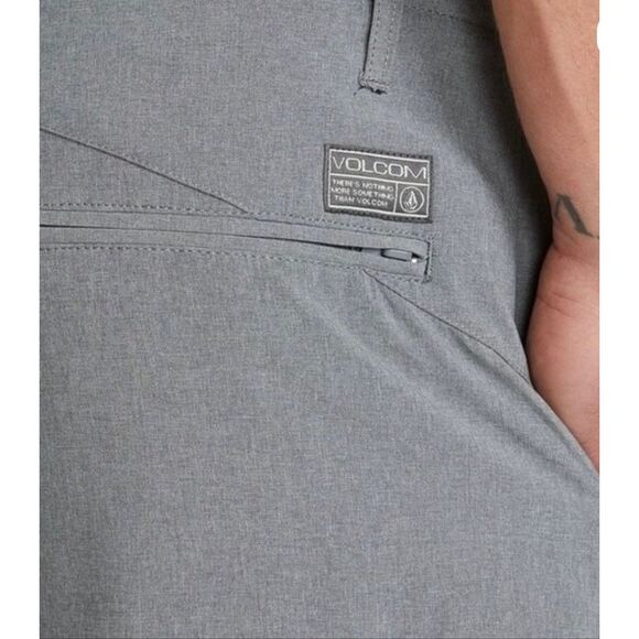 Volcom surf & Turft grey hybrid shorts size 38 - Picture 12 of 12